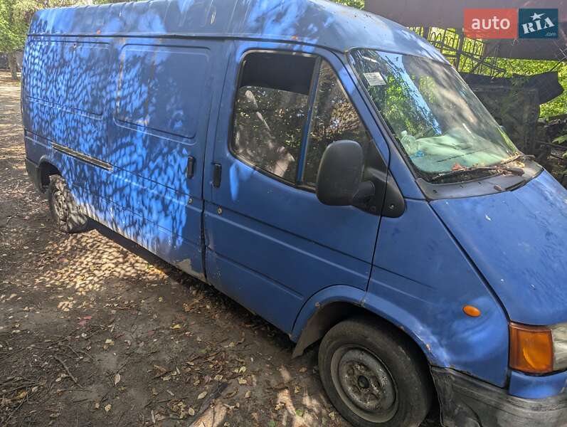 Грузовой фургон Ford Transit 1996 в 
