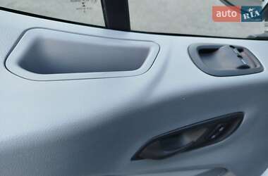 Грузовой фургон Ford Transit 2019 в 