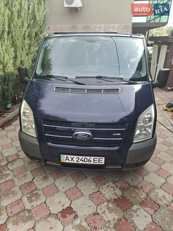 Микроавтобус Ford Transit 2008 в 
