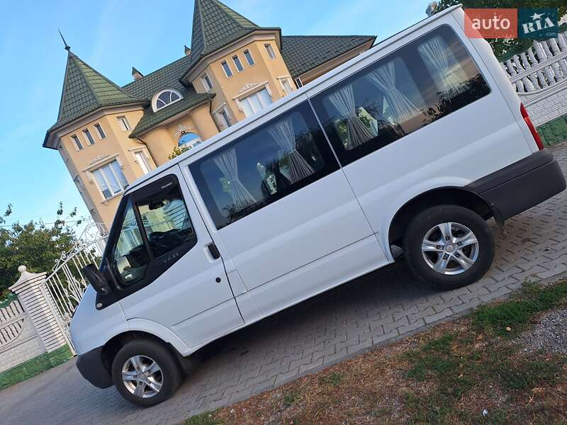 Микроавтобус Ford Transit 2007 в 