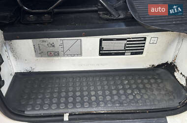 Грузопассажирский фургон Ford Transit 2000 в 