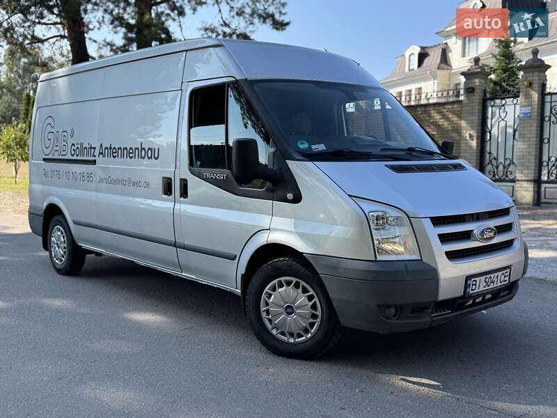 Грузовой фургон Ford Transit 2011 в 
