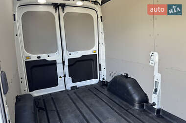 Вантажний фургон Ford Transit 2021 в 
