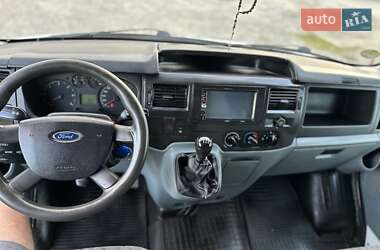 Вантажний фургон Ford Transit 2006 в 