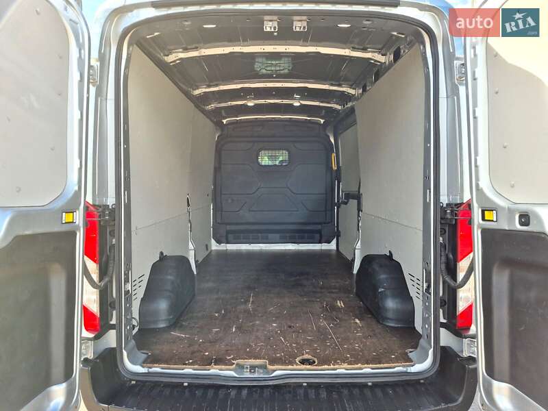Вантажний фургон Ford Transit 2021 в Ковелі