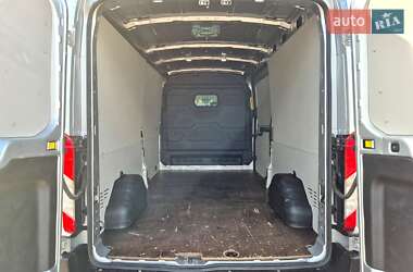 Грузовой фургон Ford Transit 2021 в 