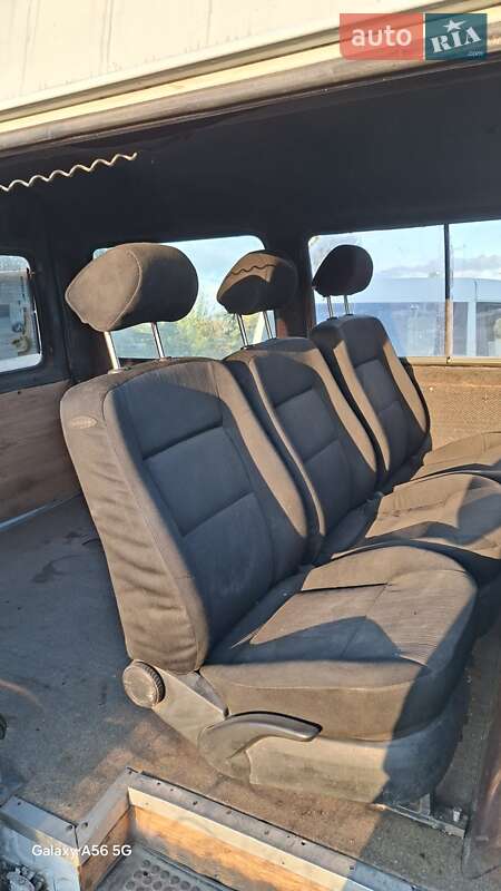 Вантажопасажирський фургон Ford Transit 1992 в Барвінковому