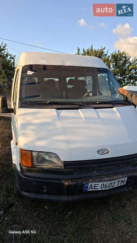 Вантажопасажирський фургон Ford Transit 1992 в Барвінковому