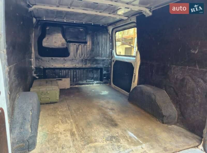 Вантажний фургон Ford Transit 2006 в Одесі