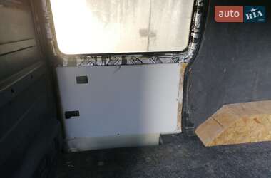 Грузовой фургон Ford Transit 1998 в 