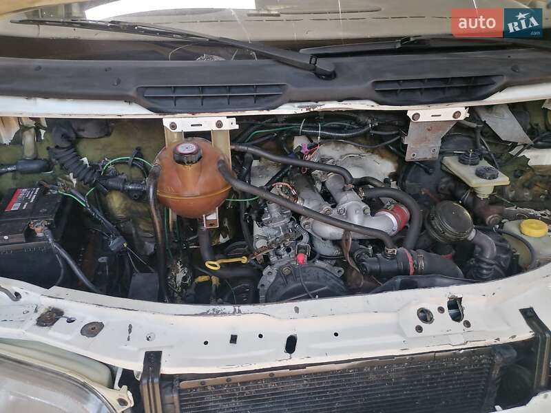Вантажний фургон Ford Transit 1998 в Вінниці