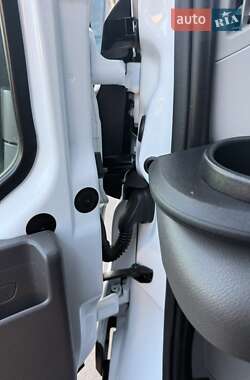 Грузовой фургон Ford Transit 2021 в 