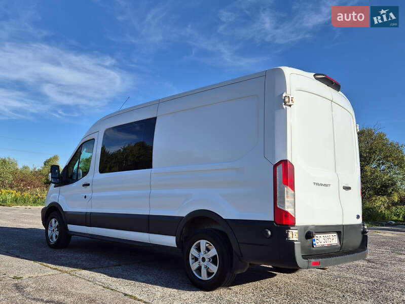 Вантажопасажирський фургон Ford Transit 2017 в Львові
