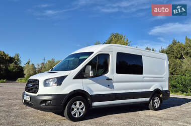 Вантажопасажирський фургон Ford Transit 2017 в Львові