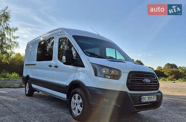 Вантажопасажирський фургон Ford Transit 2017 в Львові