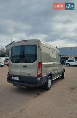 Вантажний фургон Ford Transit 2015 в 