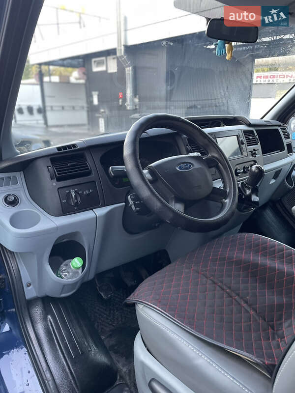 Вантажопасажирський фургон Ford Transit 2008 в Києві