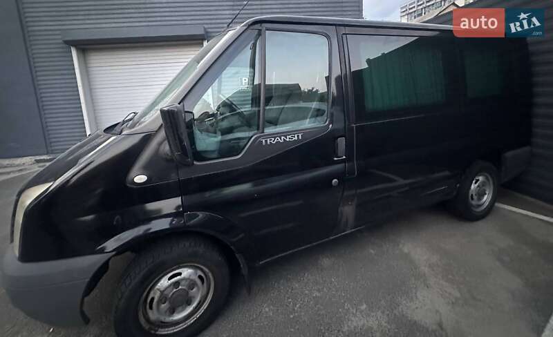 Микроавтобус Ford Transit 2007 в 