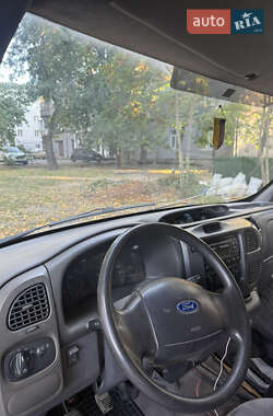 Грузовой фургон Ford Transit 2005 в 