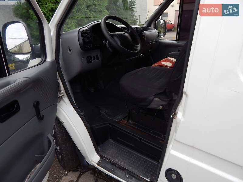 Вантажний фургон Ford Transit 1998 в Трускавці
