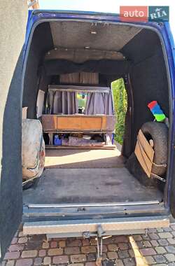 Грузопассажирский фургон Ford Transit 2005 в 