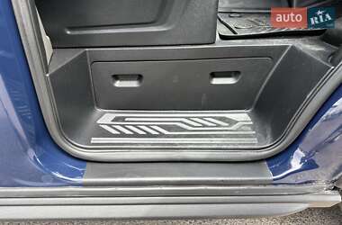 Грузовой фургон Ford Transit 2019 в 