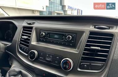 Грузовой фургон Ford Transit 2019 в 