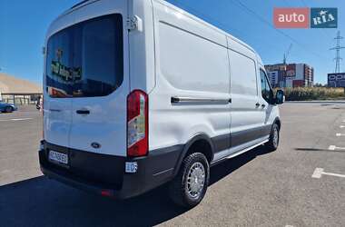 Грузовой фургон Ford Transit 2017 в 