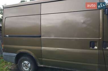 Вантажний фургон Ford Transit 2001 в 