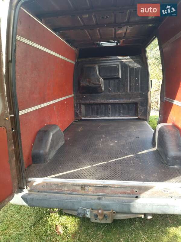 Грузовой фургон Ford Transit 2001 в Киеве