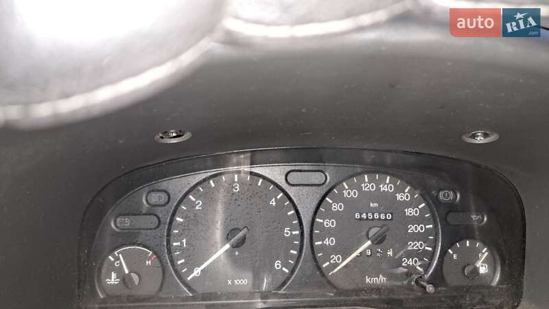 Грузовой фургон Ford Transit 2002 в Бобринце