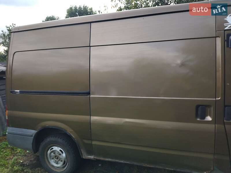 Грузовой фургон Ford Transit 2001 в Киеве