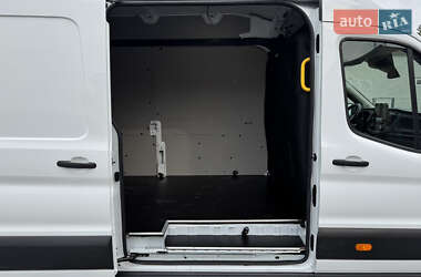 Вантажний фургон Ford Transit 2021 в 