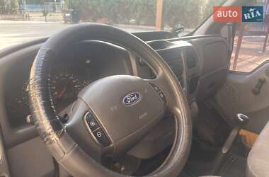Грузовой фургон Ford Transit 2005 в 