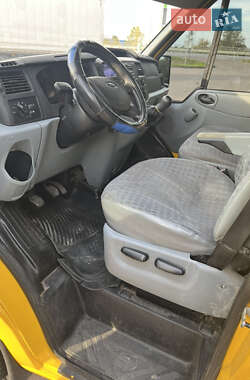 Грузовой фургон Ford Transit 2007 в 