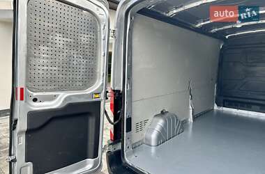 Грузовой фургон Ford Transit 2019 в 