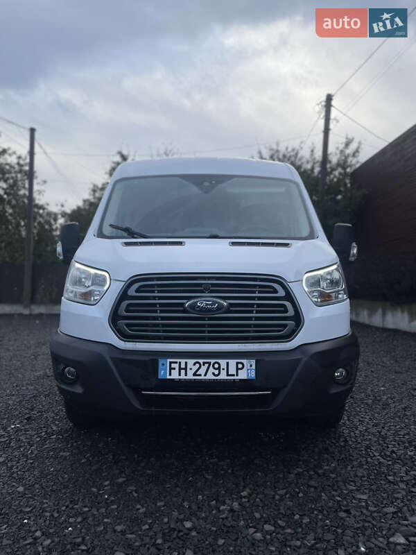 Ford Transit 2019