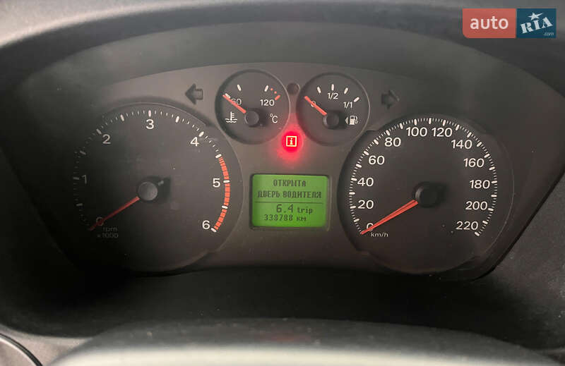Вантажний фургон Ford Transit 2012 в Львові