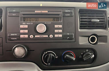 Грузовой фургон Ford Transit 2012 в 