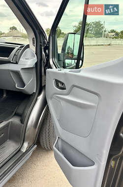 Вантажний фургон Ford Transit 2016 в 