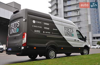 Вантажний фургон Ford Transit 2020 в 