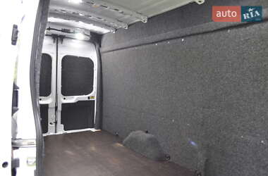 Вантажний фургон Ford Transit 2020 в 