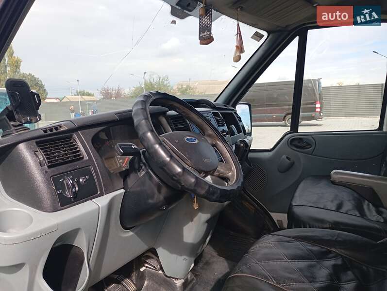 Вантажний фургон Ford Transit 2007 в Миколаєві