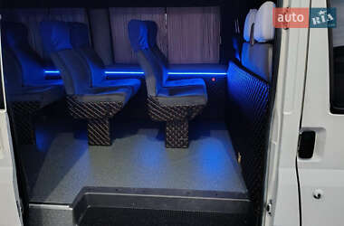 Другие автобусы Ford Transit 2002 в 