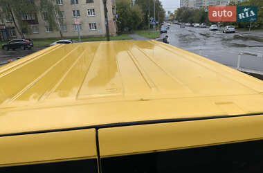 Вантажний фургон Ford Transit 2005 в 