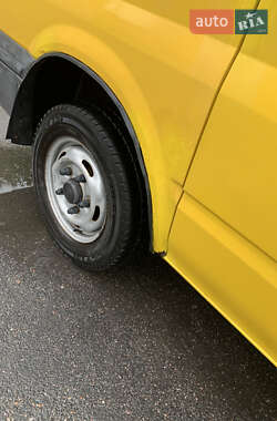 Вантажний фургон Ford Transit 2005 в 
