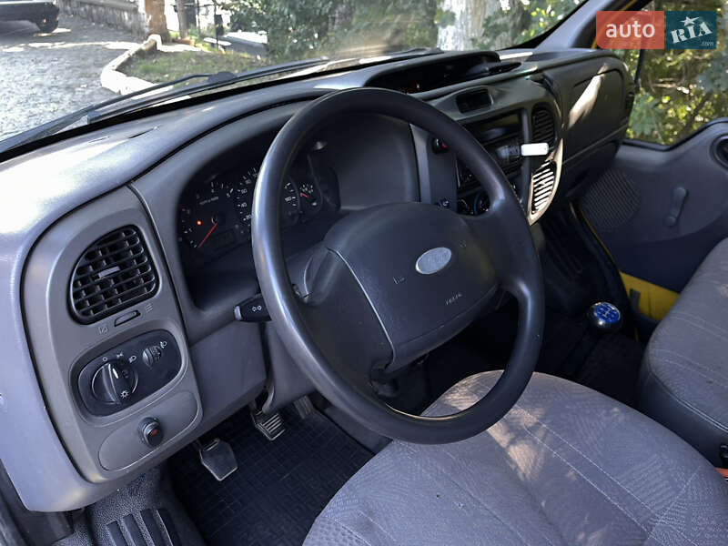 Мікроавтобус вантажний (до 3,5т) Ford Transit 2005 в Чернівцях