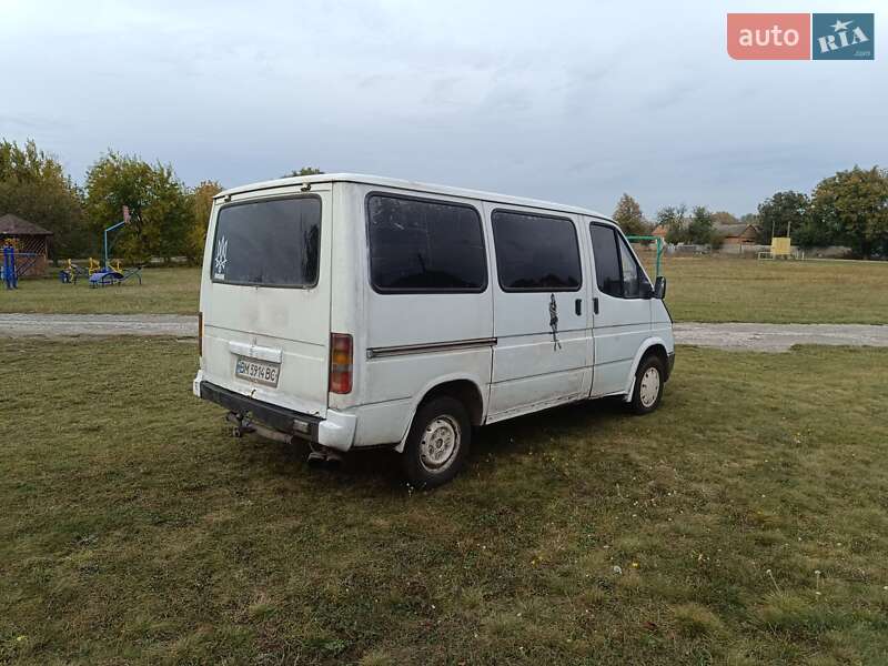Вантажопасажирський фургон Ford Transit 1986 в Ромнах