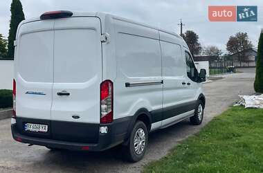 Вантажний фургон Ford Transit 2022 в 