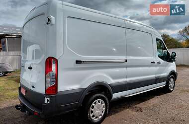 Грузовой фургон Ford Transit 2019 в 